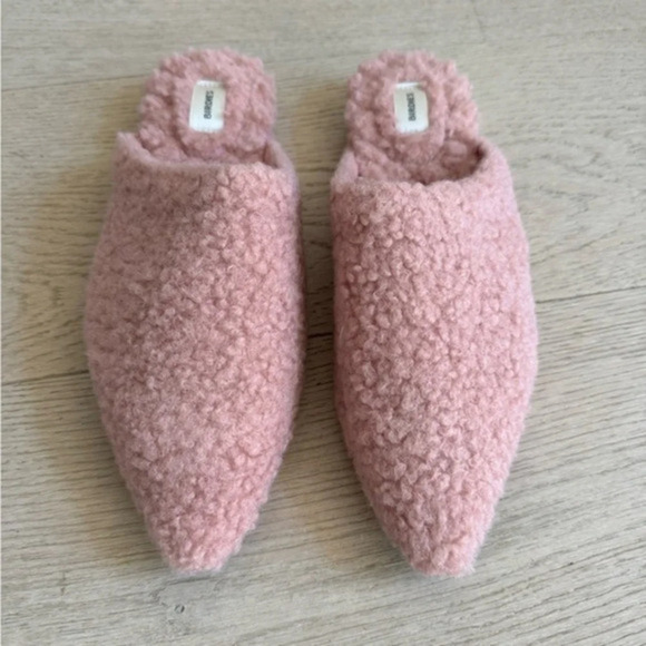 Birdies Shoes - Birdies the Lark Pink Faux Shearling Slides, 7.5